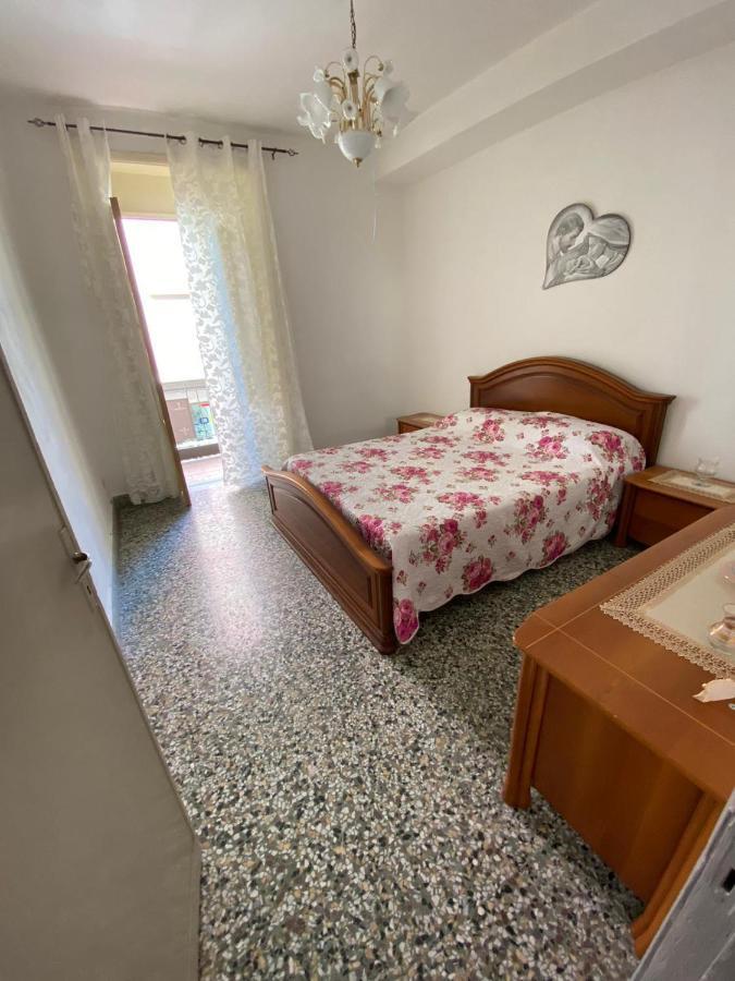 Casa Vacanza Santa Teresa Di Riva Exterior photo